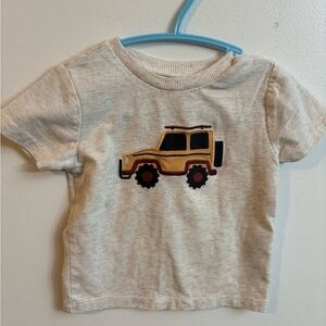 4/30$ Pekkle short sleeve truck 9 months